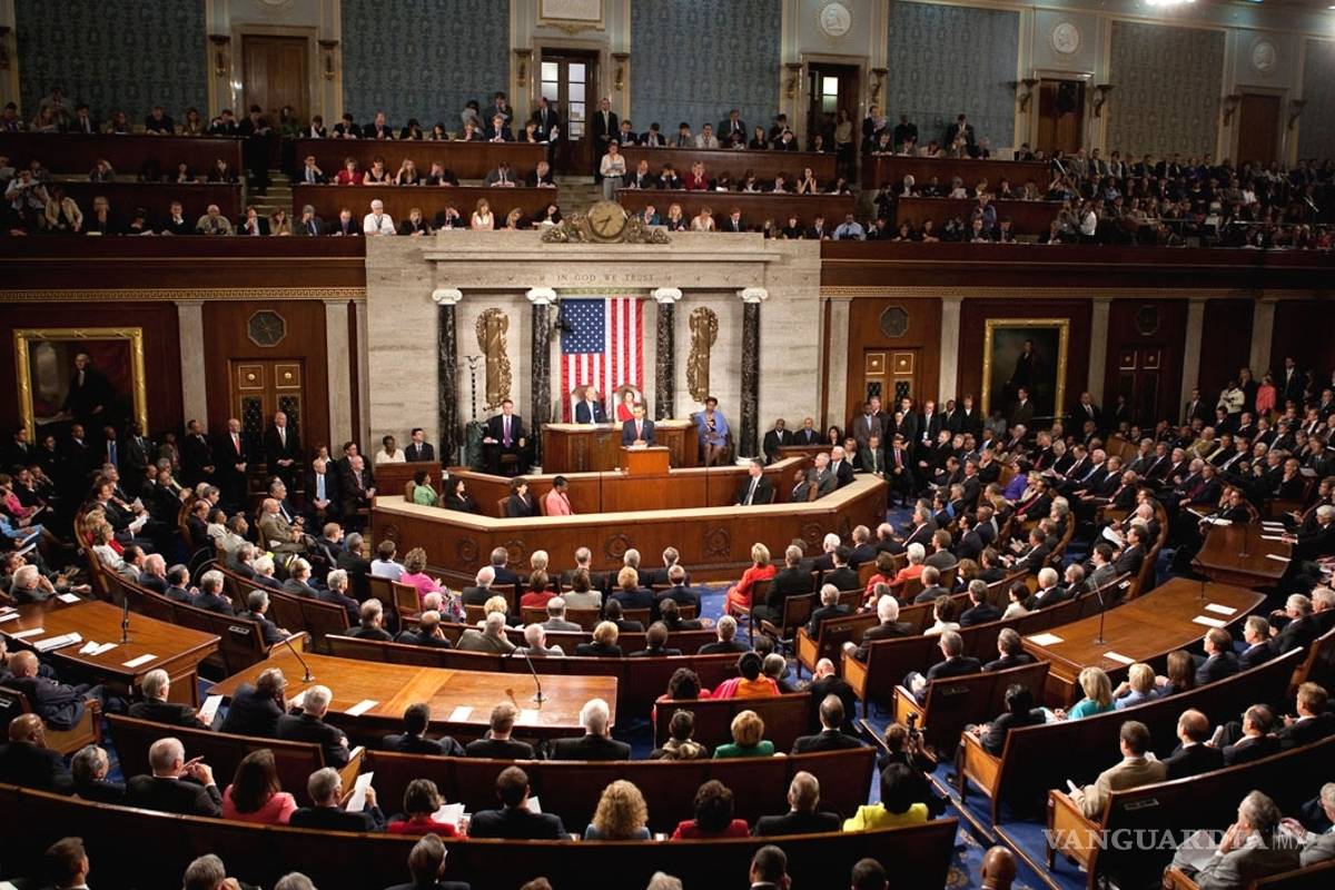 Congreso de EU salva al país del cierre de gobierno con presupuesto a corto plazo