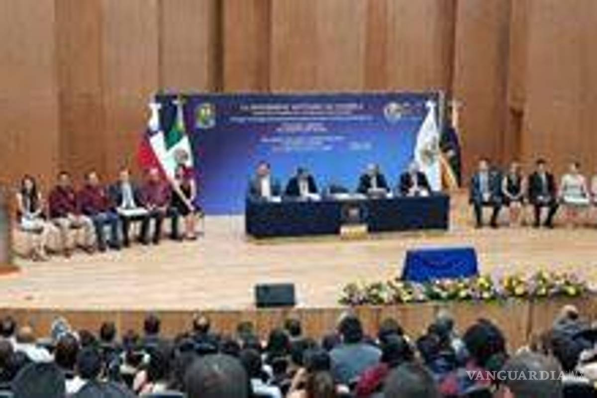 Conviven estudiantes de Ciencias Químicas de Saltillo, con famosos investigadores