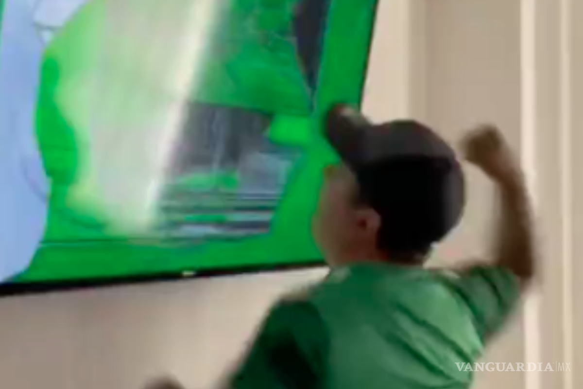 ¿Todo bien en casa? Mexicano destruye su televisor tras eliminación del ‘Tri’ en Qatar (video)