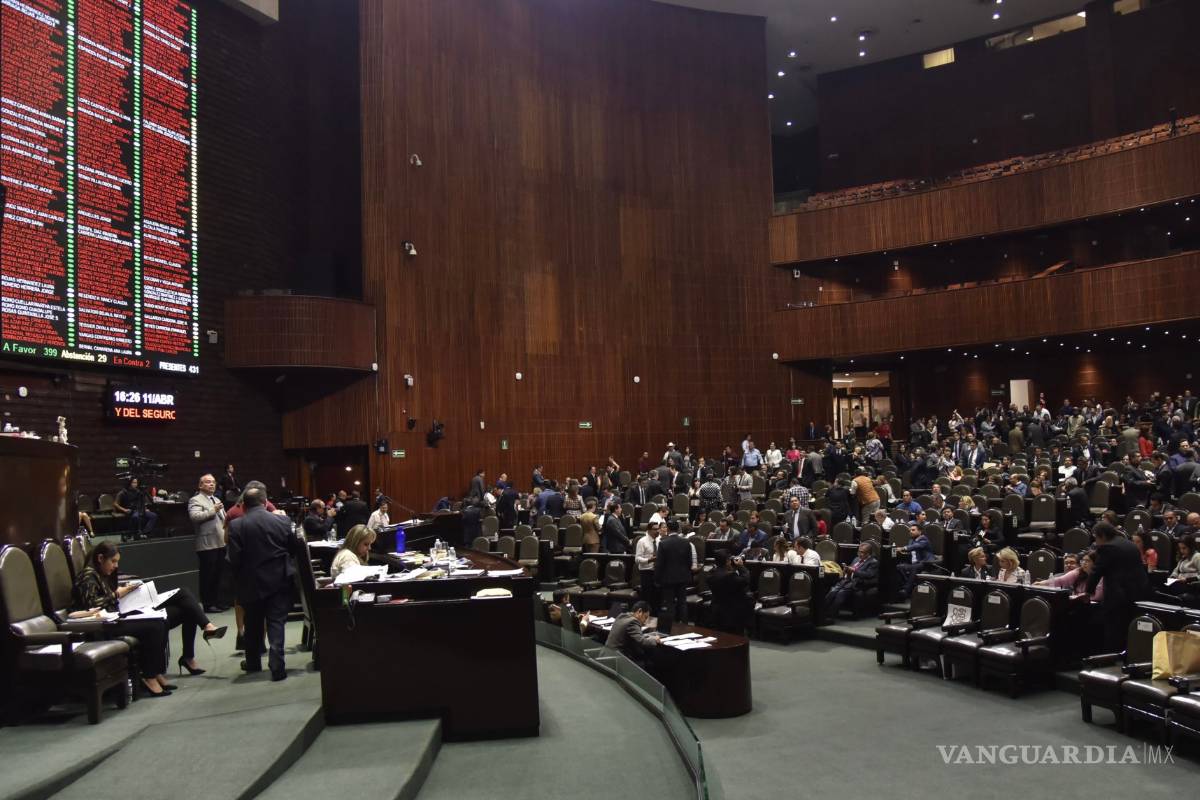 Diputados alistan amparos contra memorándum de AMLO