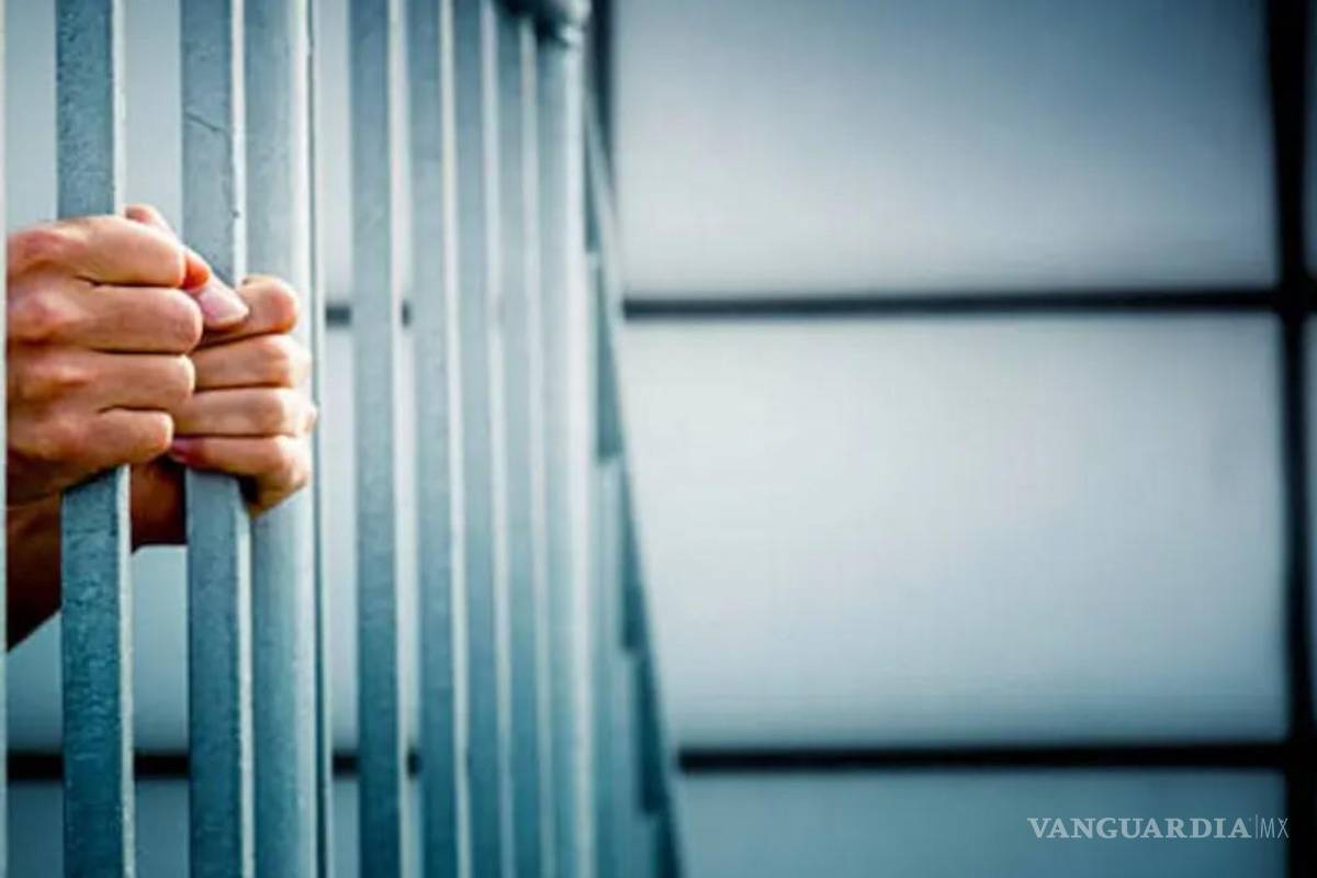 Sentencian a cuatro años de prisión a mujer por posesión de cristal en Piedras Negras