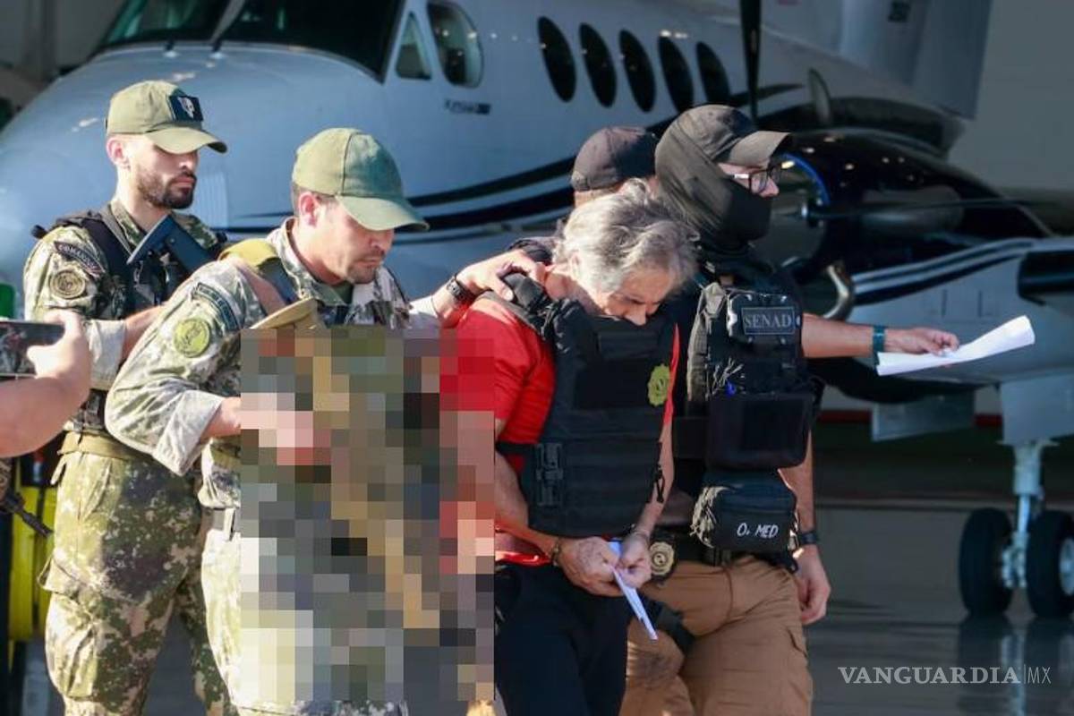 Cuestionan que vuelo de traslado de Bermúdez hizo escalas innecesarias de 13 horas en Colombia y en Tapachula