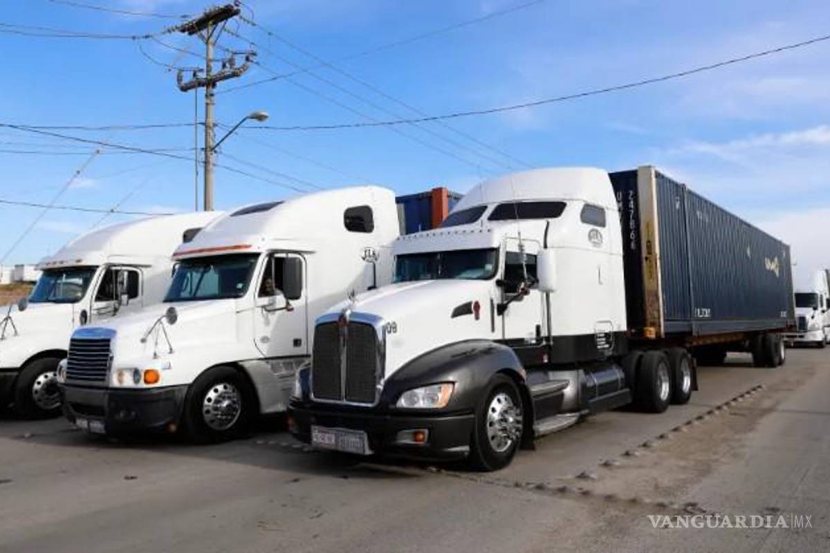 Asfixia extorsión de elementos de Tránsito a traileros en NL