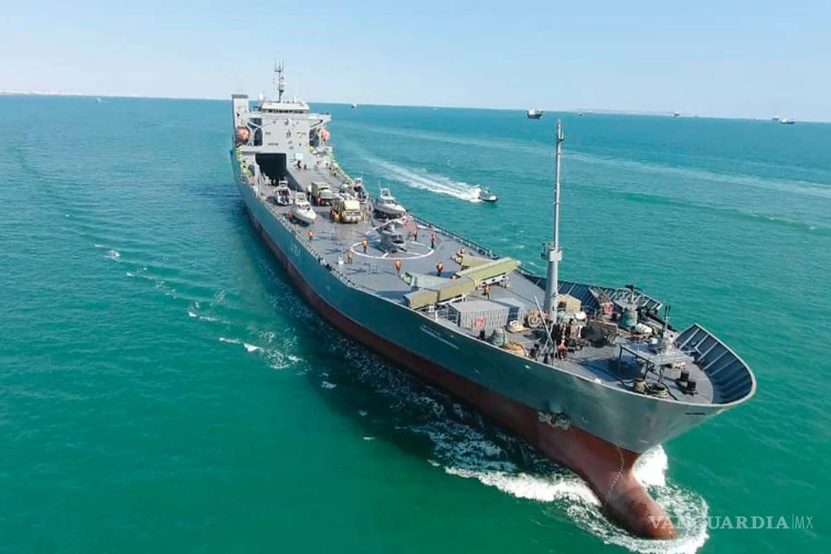 Guardia Revolucionaria iraní presume su nuevo portaaviones