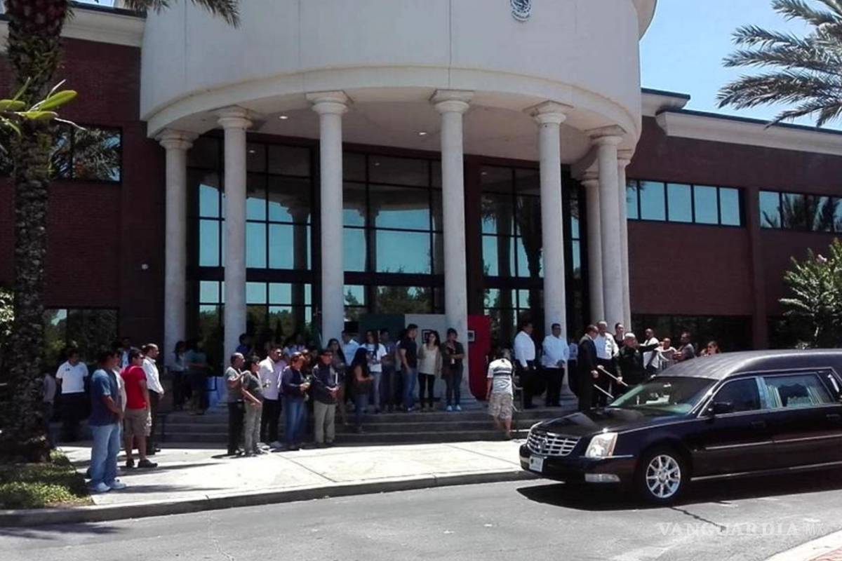 Arriba a Guerrero el cuerpo de víctima de masacre en Orlando