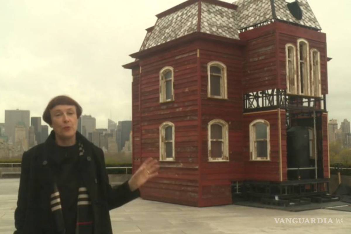 La casa de “Psicosis” corona la azotea del Metropolitan Museum