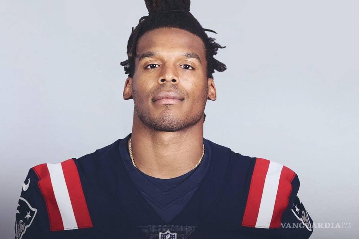 Cam aparece con el uniforme de los Patriots por primera vez