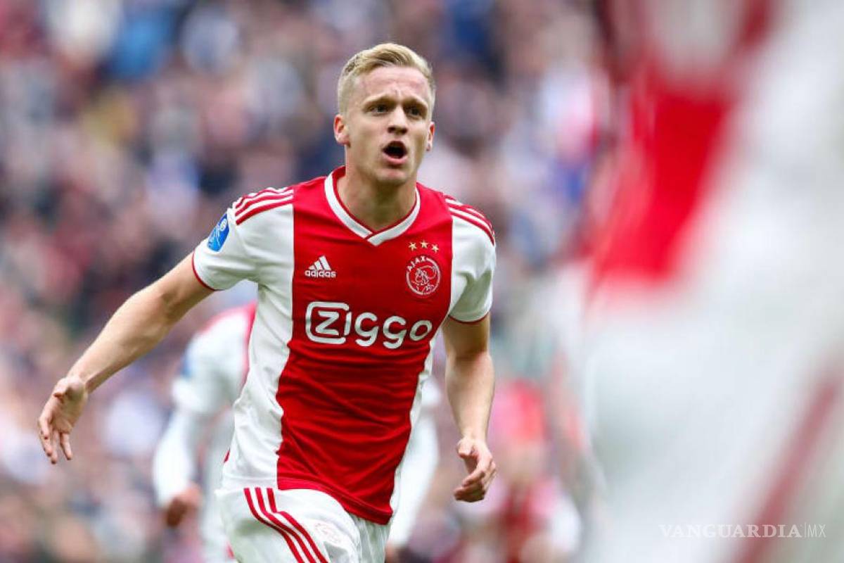 Revelan interés de Manchester, Barza y Madrid por Van de Beek, Ajax no lo convocó