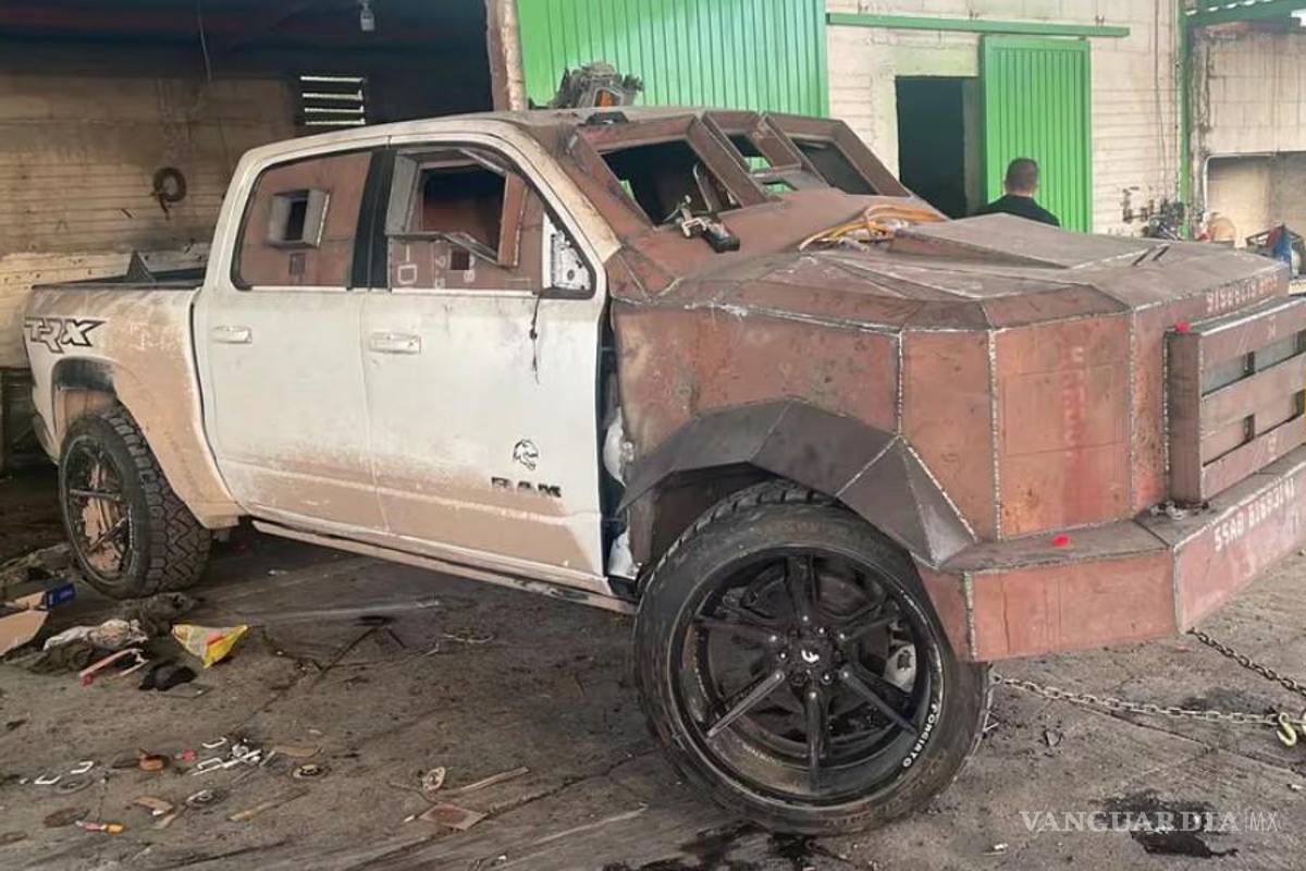$!Decomisan cuatro vehículos tipo ‘monstruo’ en Sonora