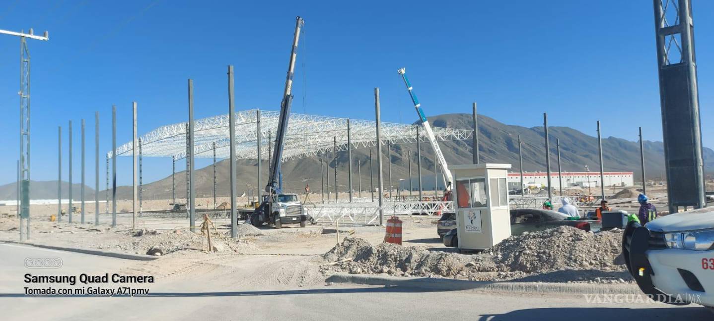 Trabajador fallece al caerle una estructura de metal en un parque industrial de Ramos Arizpe
