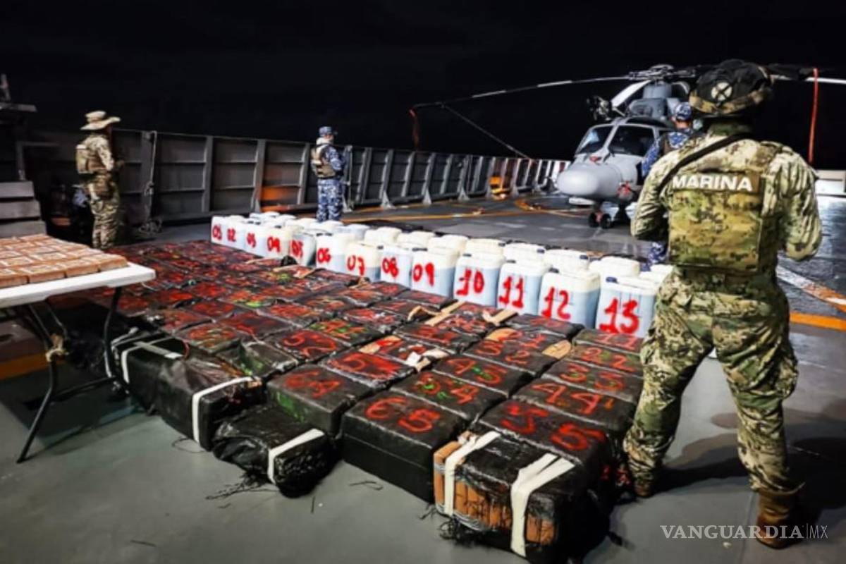 Logra Marina decomiso récord de 8.3 toneladas de droga en el pacífico