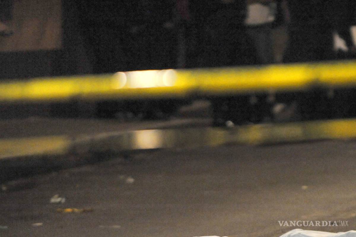 Sujeto mata a uno y huye en motocicleta