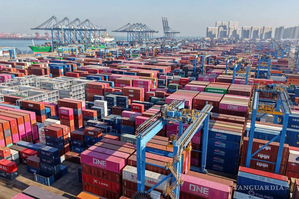 Pese a aranceles, México importa 44% de sus insumos de Asia