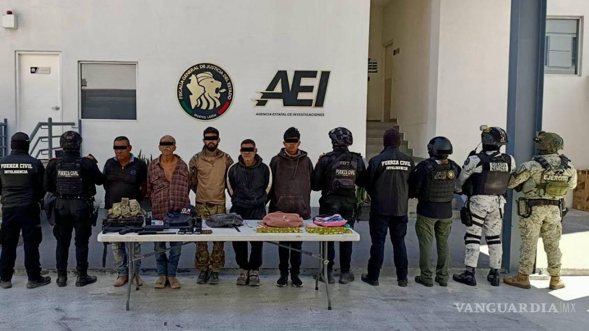 $!Un saldo de un hombre abatido, 10 detenidos, entre ellos una mujer, dejó un enfrentamiento entre autoridades y civiles armados en Lampazos de Naranjo y Montemorelos, Nuevo León.