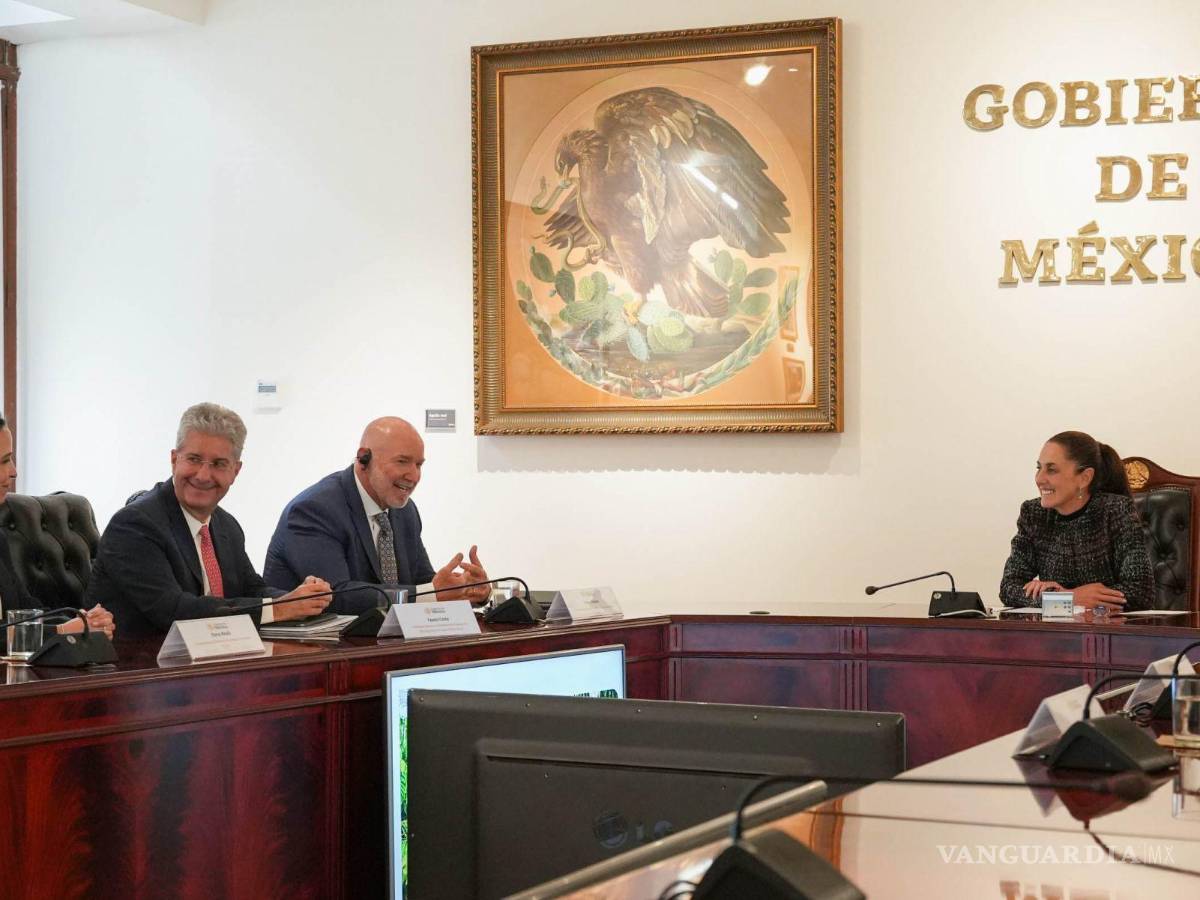 $!Claudia Sheinbaum, Presidenta de México, se reunió con empresarios de Nestlé, quienes anunciaron una nueva inversión de mil millones de dólares.