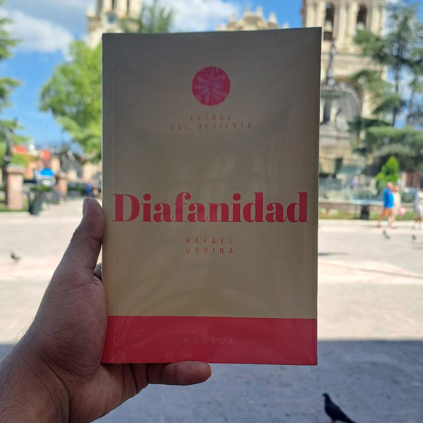 $!La novela ‘Diafanidad’ es de una extensión breve y presenta una historia de romance.