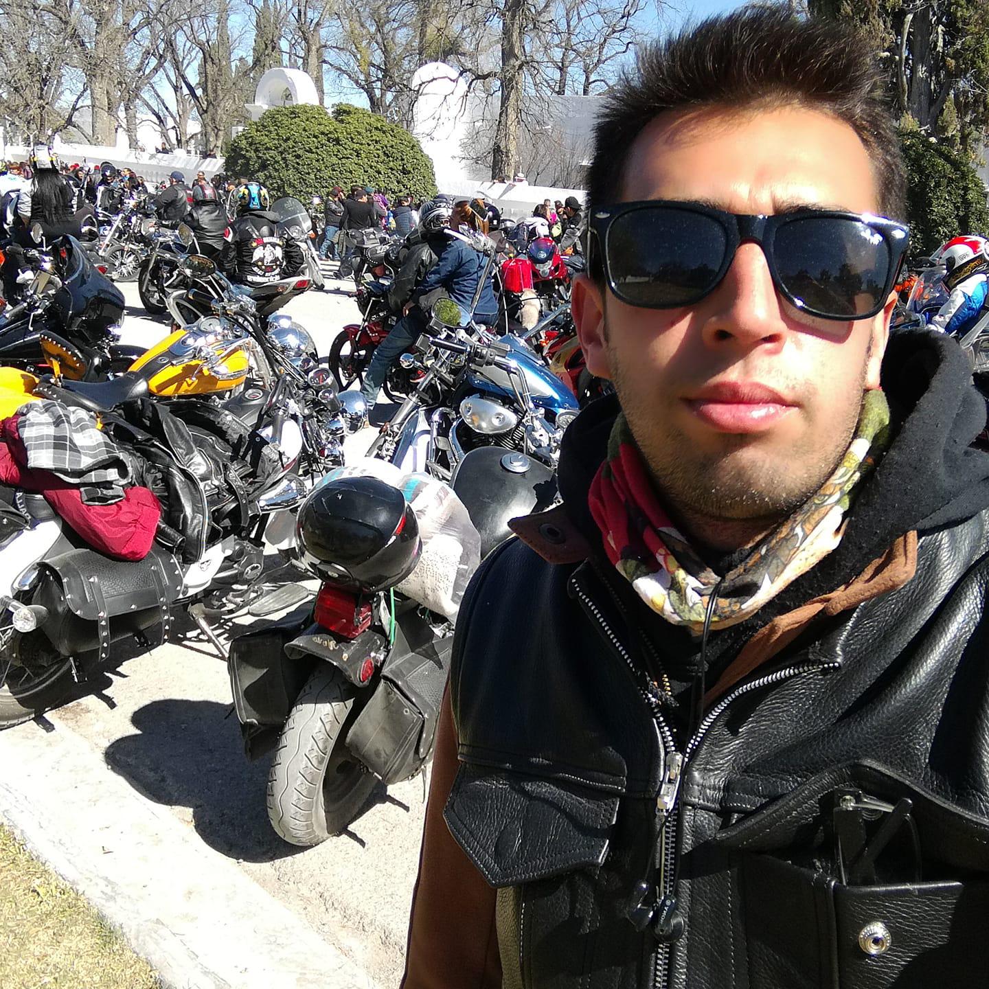 $!Las labores de prevención y proximidad las terminan haciendo los colectivos de motociclistas de Saltillo y la región Sureste, dijo el presidente del motoclub “Black Heaven”.