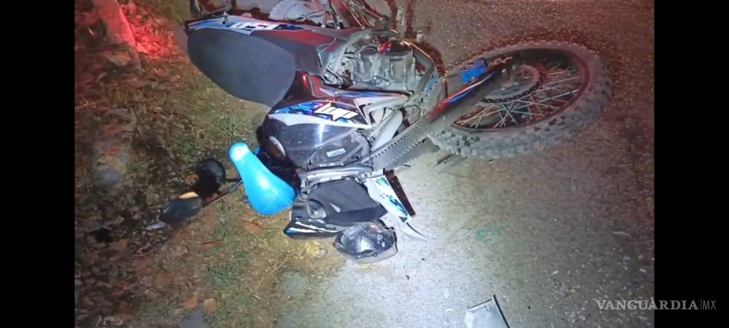 $!La motocicleta quedó con visibles daños luego del impacto registrado en el sector Hacienda del Rosario.