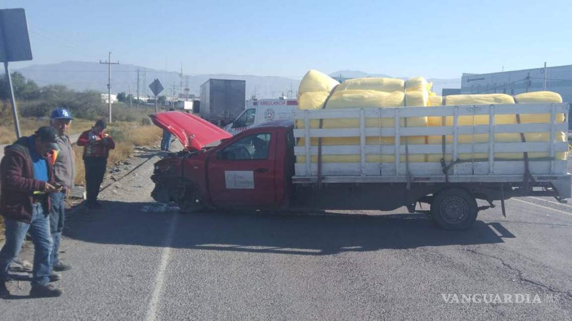 Provoca aparatoso accidente en Ramos Arizpe al dar vuelta en ‘U’