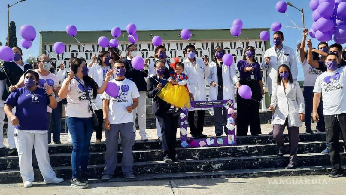 Con caravana celebra IMSS el día del bebé prematuro en Monclova