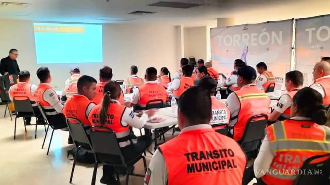 Capacita Dirección de Comercio a elementos de Tránsito de Torreón en cultura turística