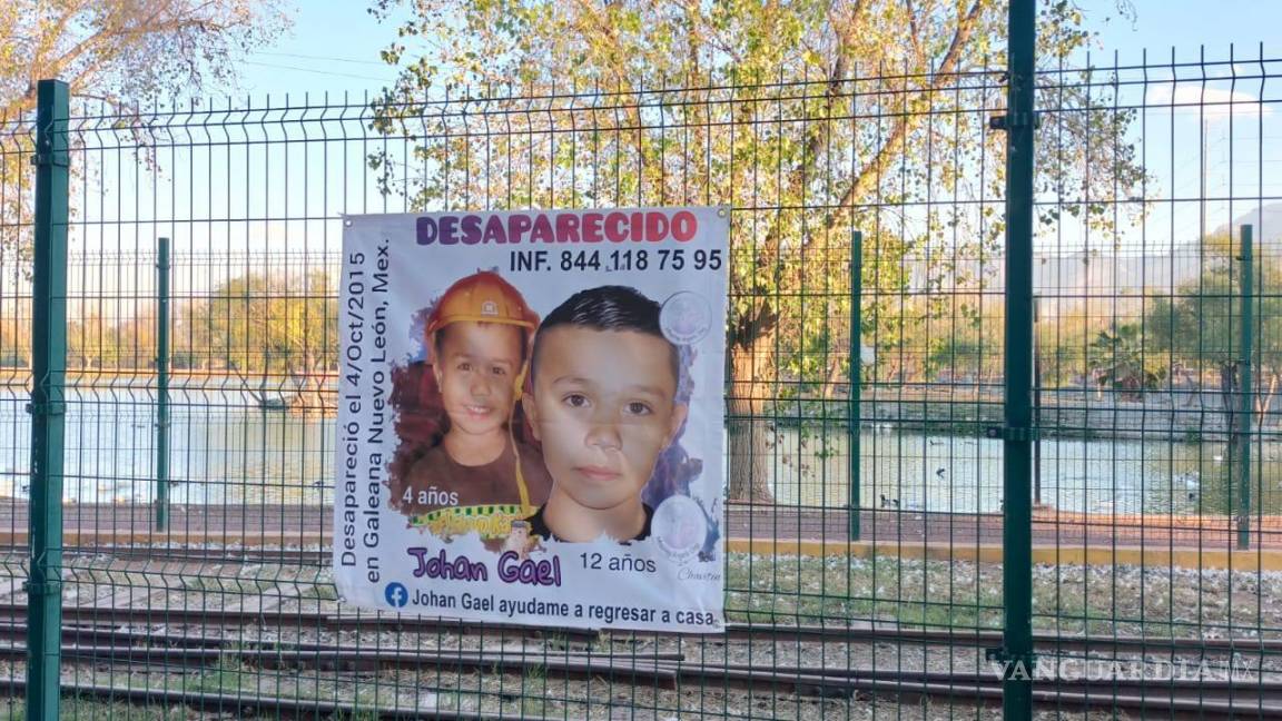 Saltillo: padres de Johan Gael renuevan pancartas de búsqueda y lonas con su fotografía