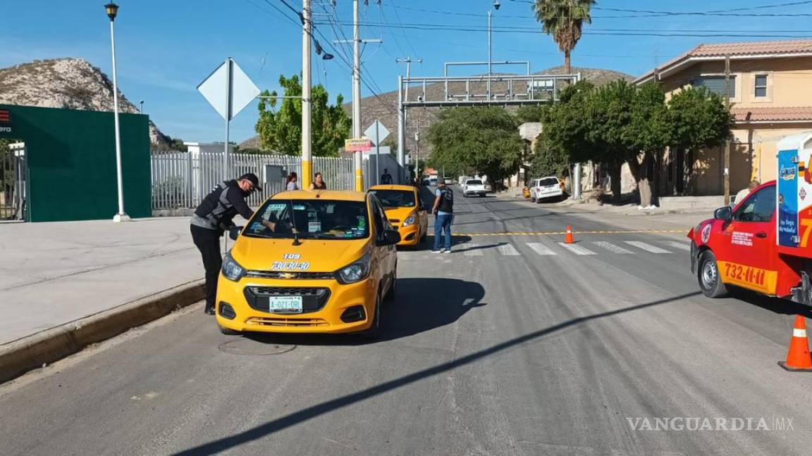 Tras detectar a choferes con gafetes de taxista falsos, Torreón refuerza vigilancia