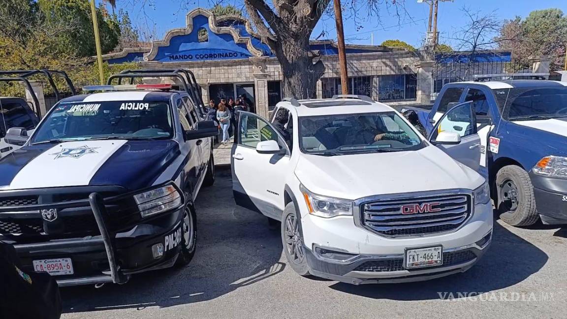 $!Elementos de distintas corporaciones participaron en los cateos realizados en el sector Valle de Parras.
