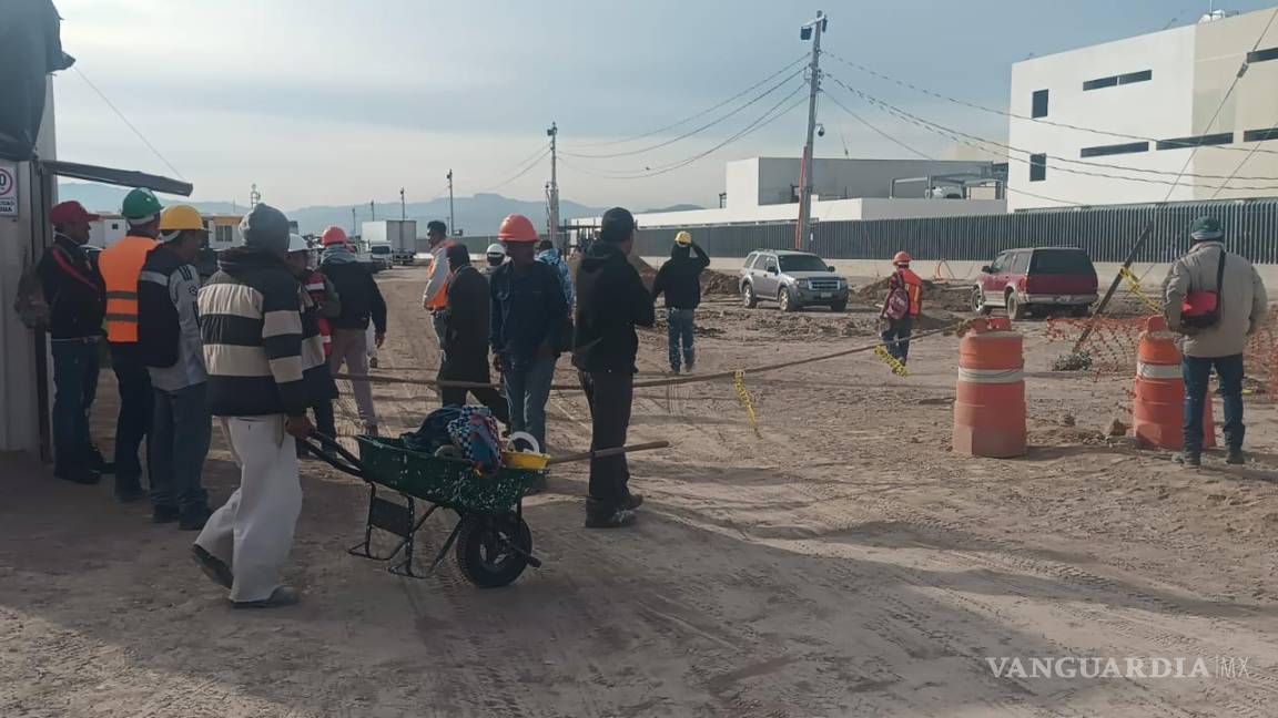 Por falta de pago paran albañiles que construyen el nuevo Hospital del ISSSTE en Torreón
