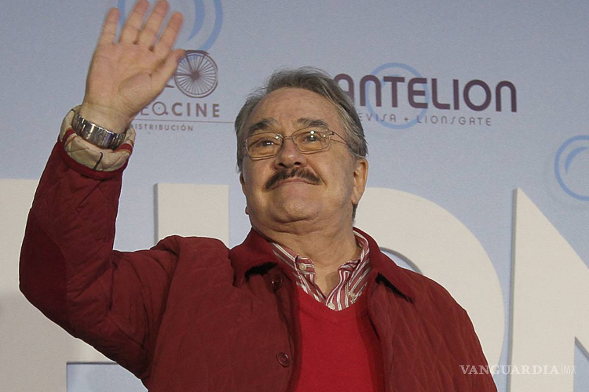 Pedrito Sola rompe el silencio y confiesa que su pareja... ¡es 30 años menor! (video)