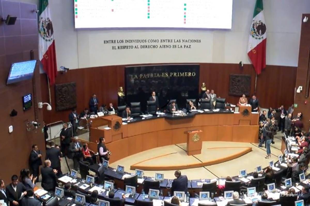 'Superdelegados' con deportivos, palcos y edificios; el de Coahuila tiene vehículo de 200 mil pesos