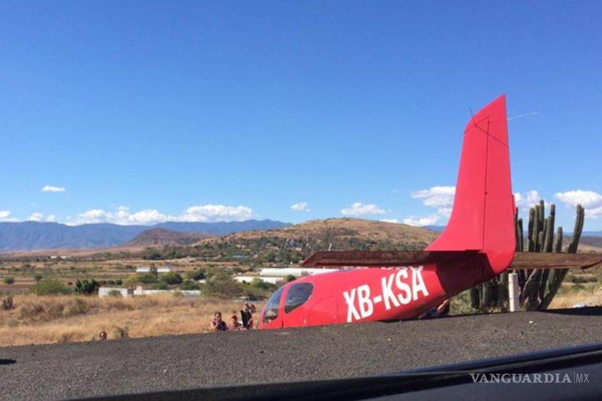 Avioneta aterriza de emergencia en Oaxaca; se salva tripulación