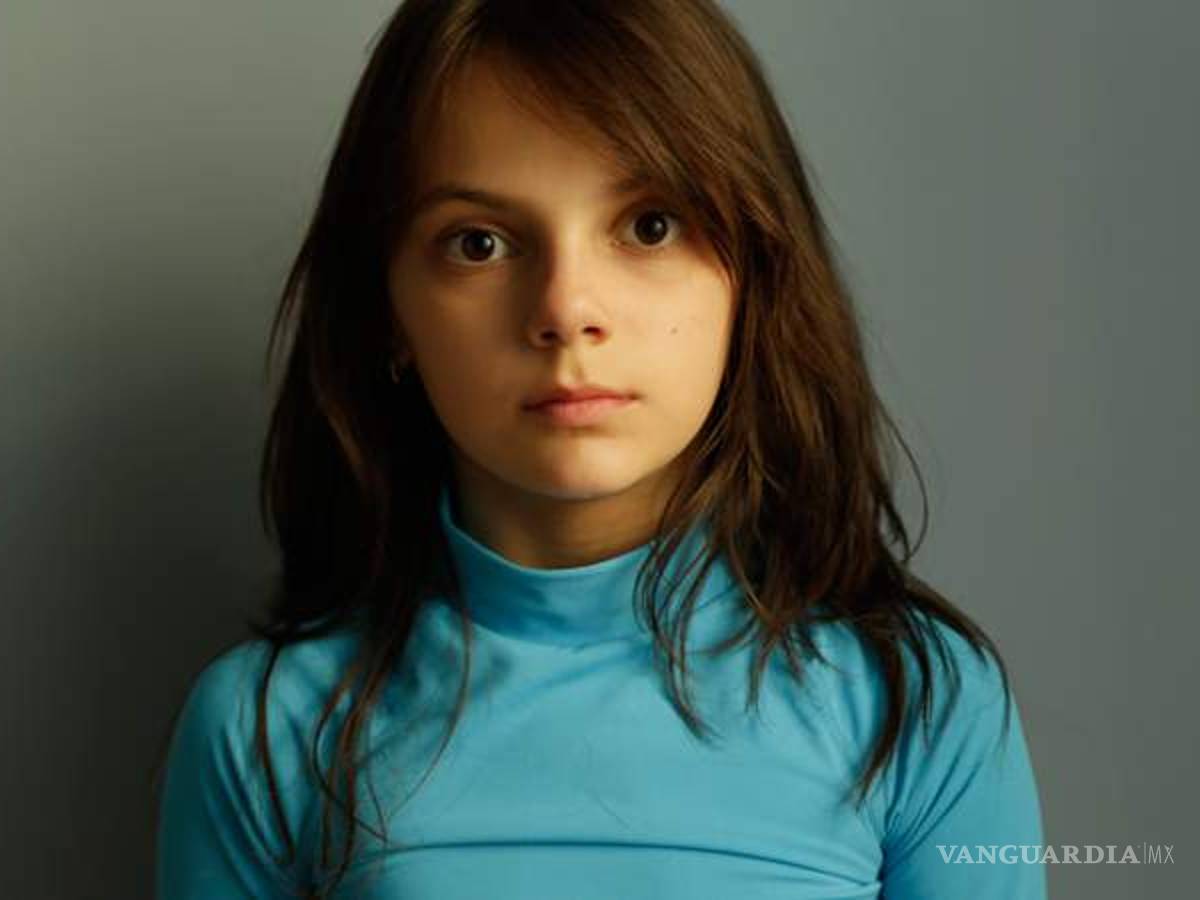 $!X-23, la primera superheroína mexicana tiene 12 años, come cereal y es violenta