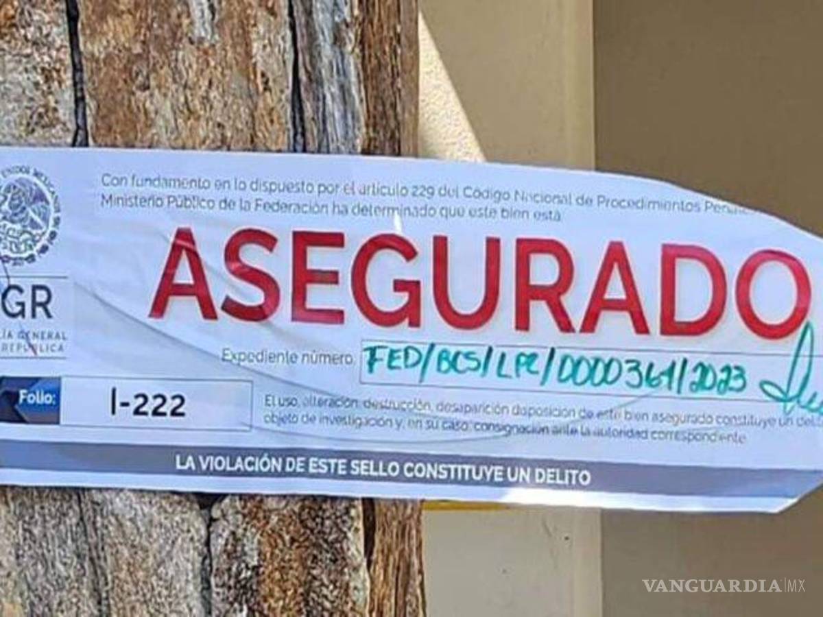 $!El domicilio permanece asegurado desde el 24 de junio pasado, pero un juez de Distrito ordenó a la FGR retirar los sellos y devolverlo