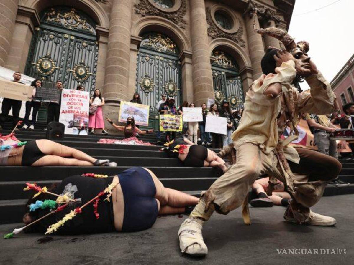 $!Antitaurinos advierten que sus movilizaciones ya no serán ‘en buena onda’