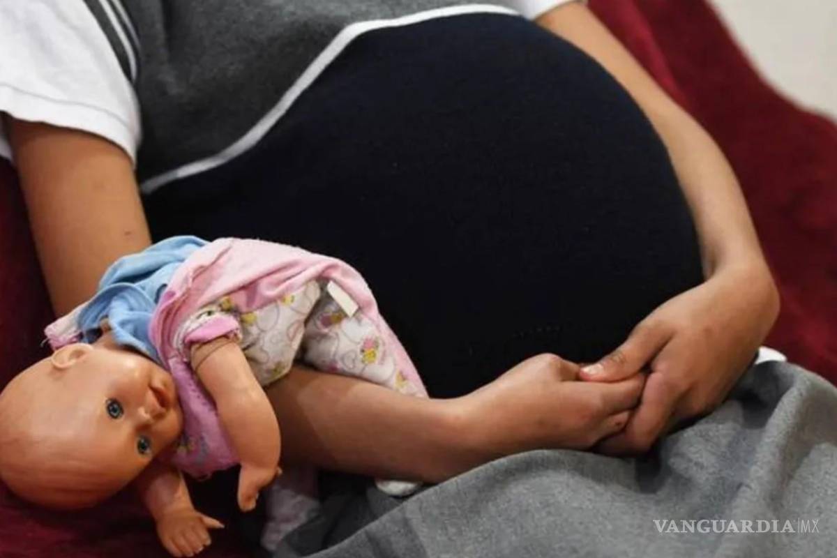 Ante alarmantes casos... Sheinbaum pide se investigue embarazos de menores