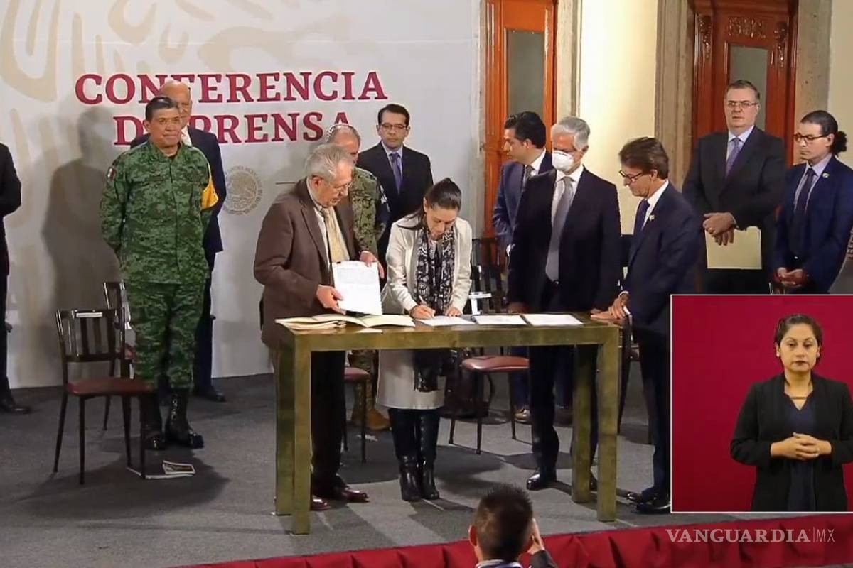 AMLO firma convenio con Teletón para reconvertir 16 CRITS en atención a COVID-19