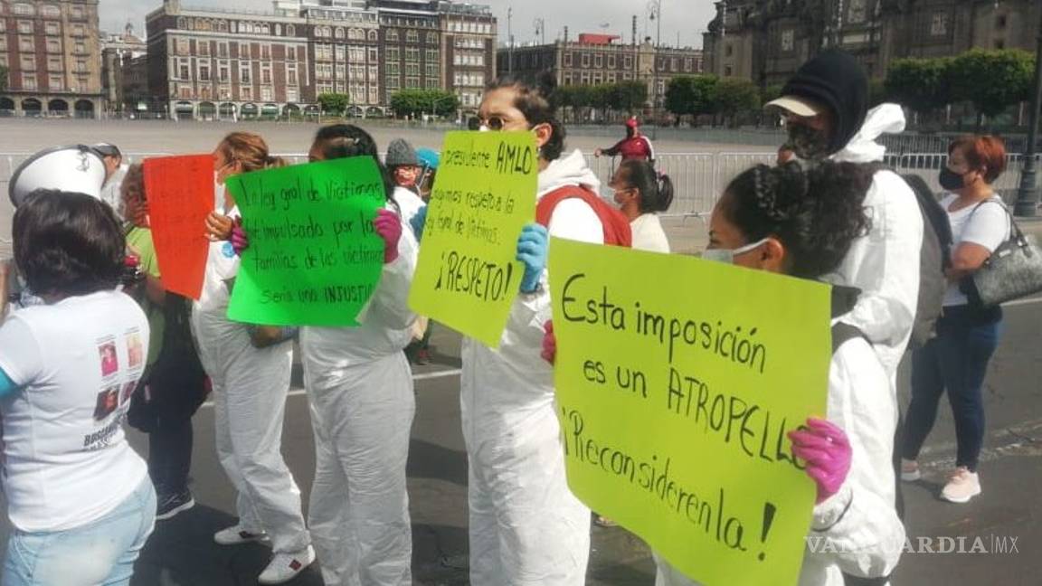 $!Familiares de desaparecidos protestan contra recorte de presupuesto