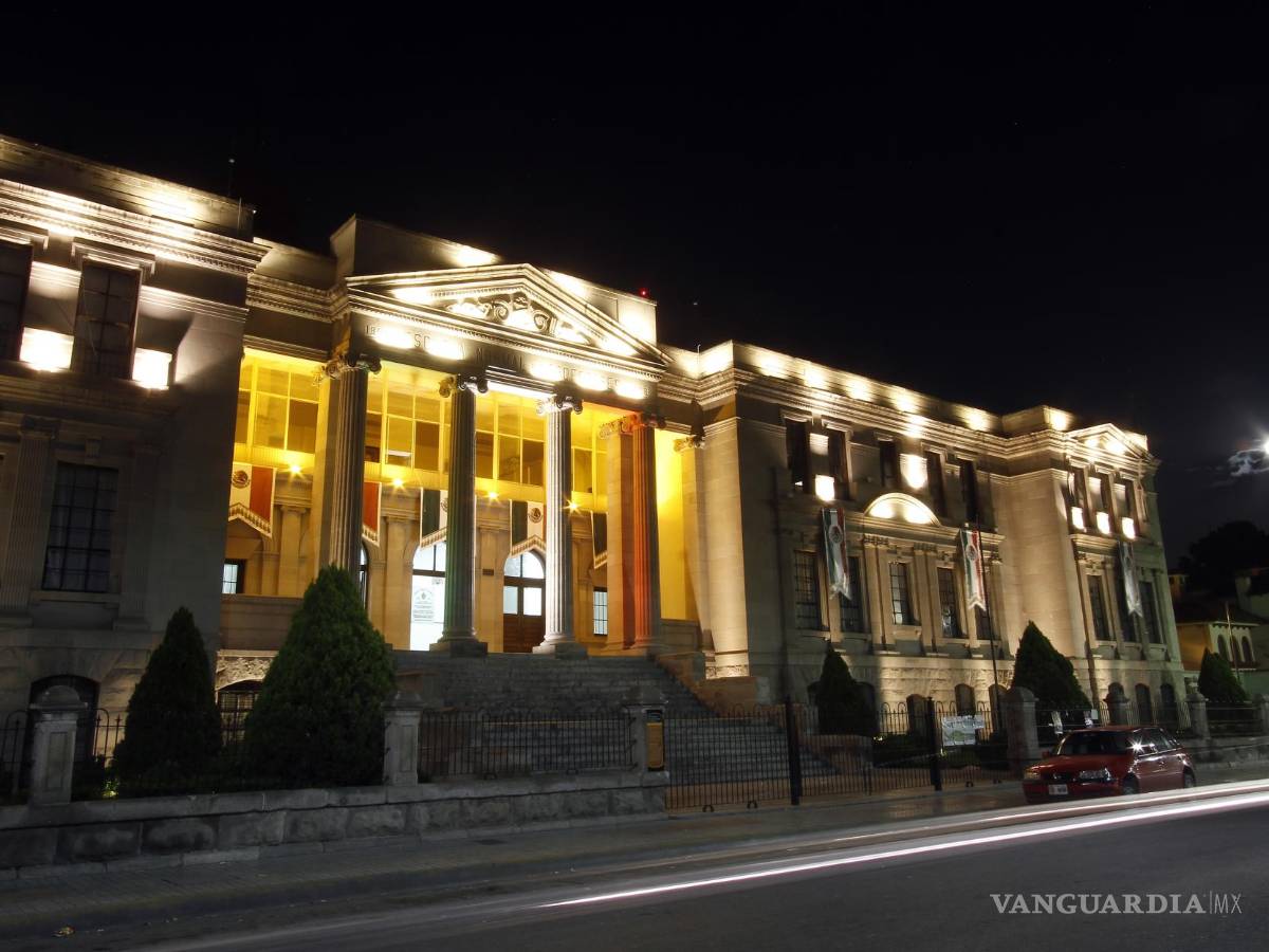 $!Celebran el 130 aniversario de la Benemérita Escuela Normal de Coahuila