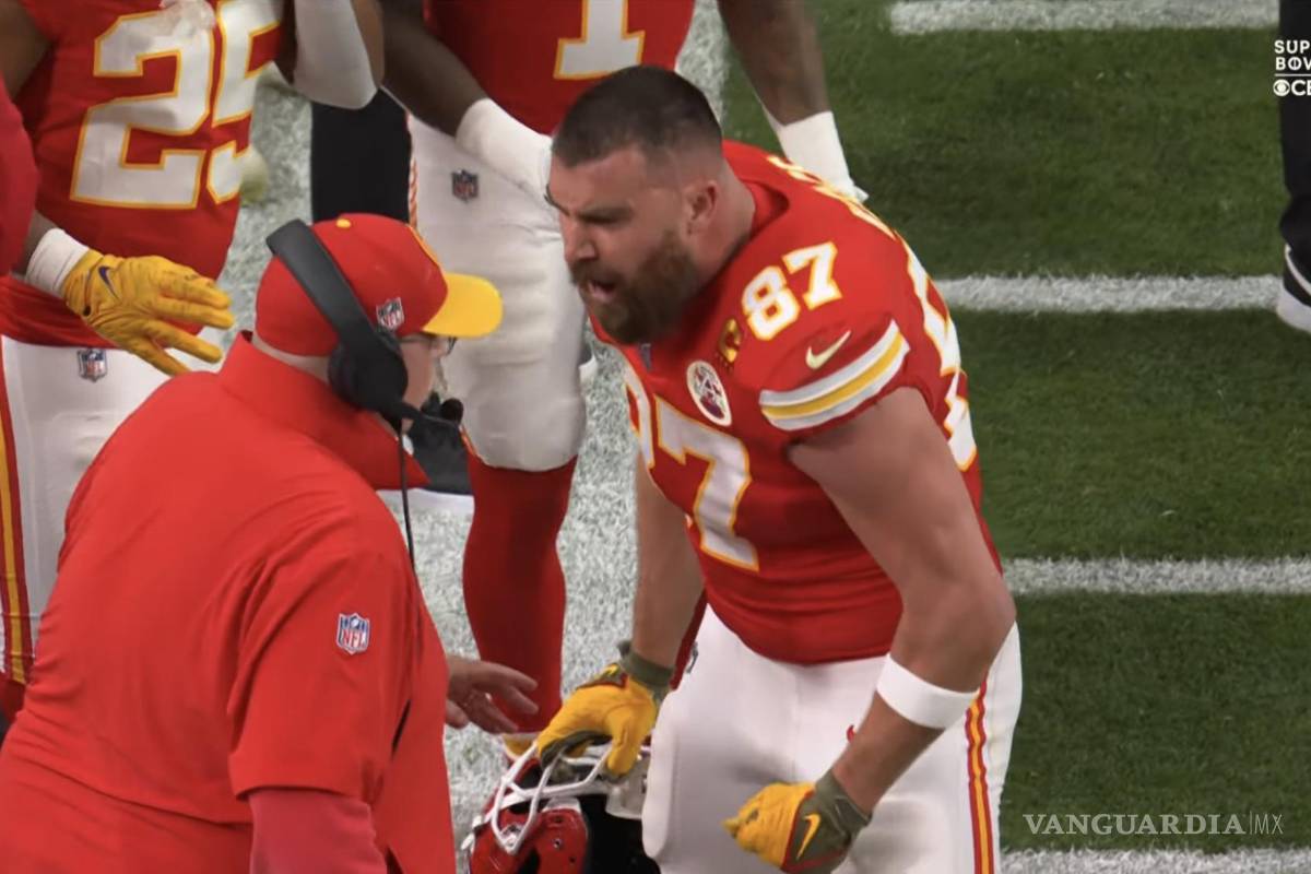 Super Bowl LVIII: Travis Kelce EXPLOTA, empuja y le grita a Andy Reid en pleno juego