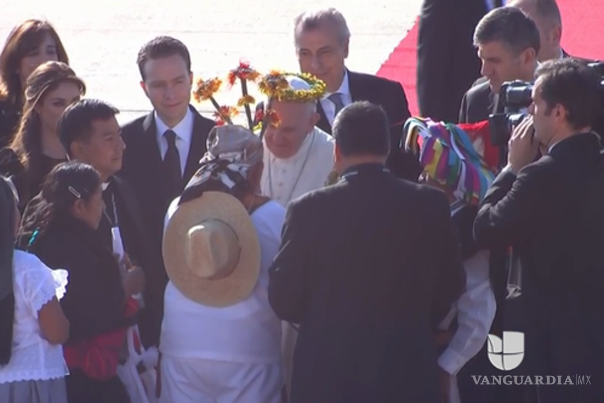 Papa arriba a Tuxtla Gutiérrez, viajará en helicóptero a San Cristóbal de las Casas