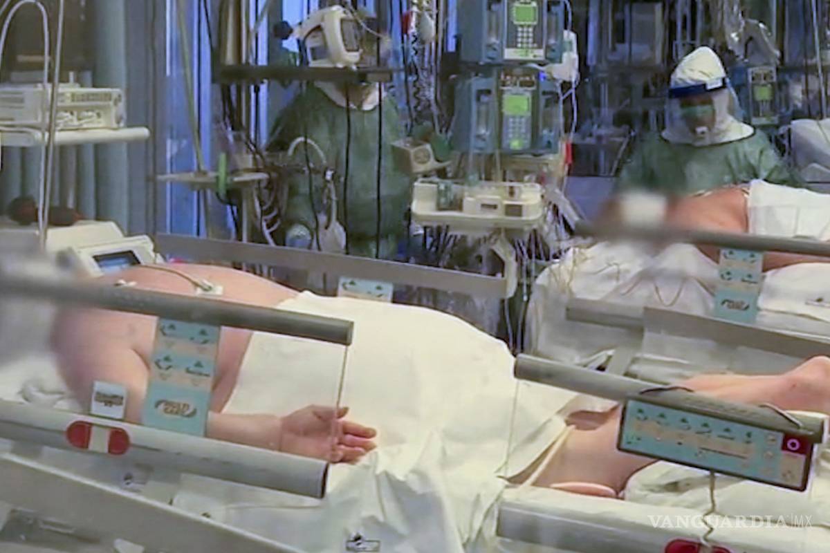 La técnica 'boca abajo' que está ayudando los pacientes de COVID-19 a salvar sus vidas