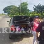 $!Presunta cónsul de Nicaragua trasladaba a tres indocumentados, fue detenida en Oaxaca