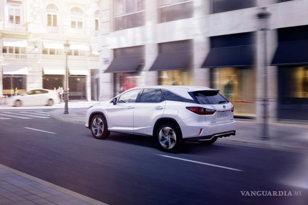 Lexus presenta un lujoso SUV de siete plazas