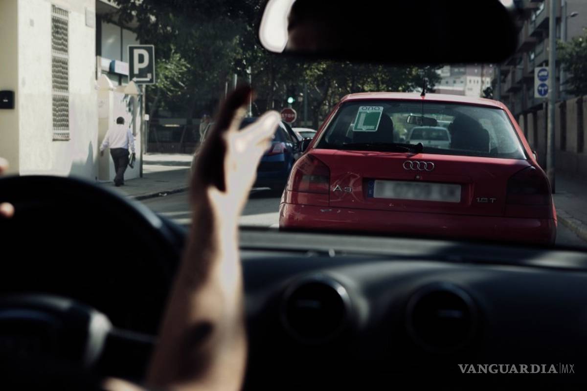 Chiquito pero picoso; personas bajitas son más agresivas al volante según estudio