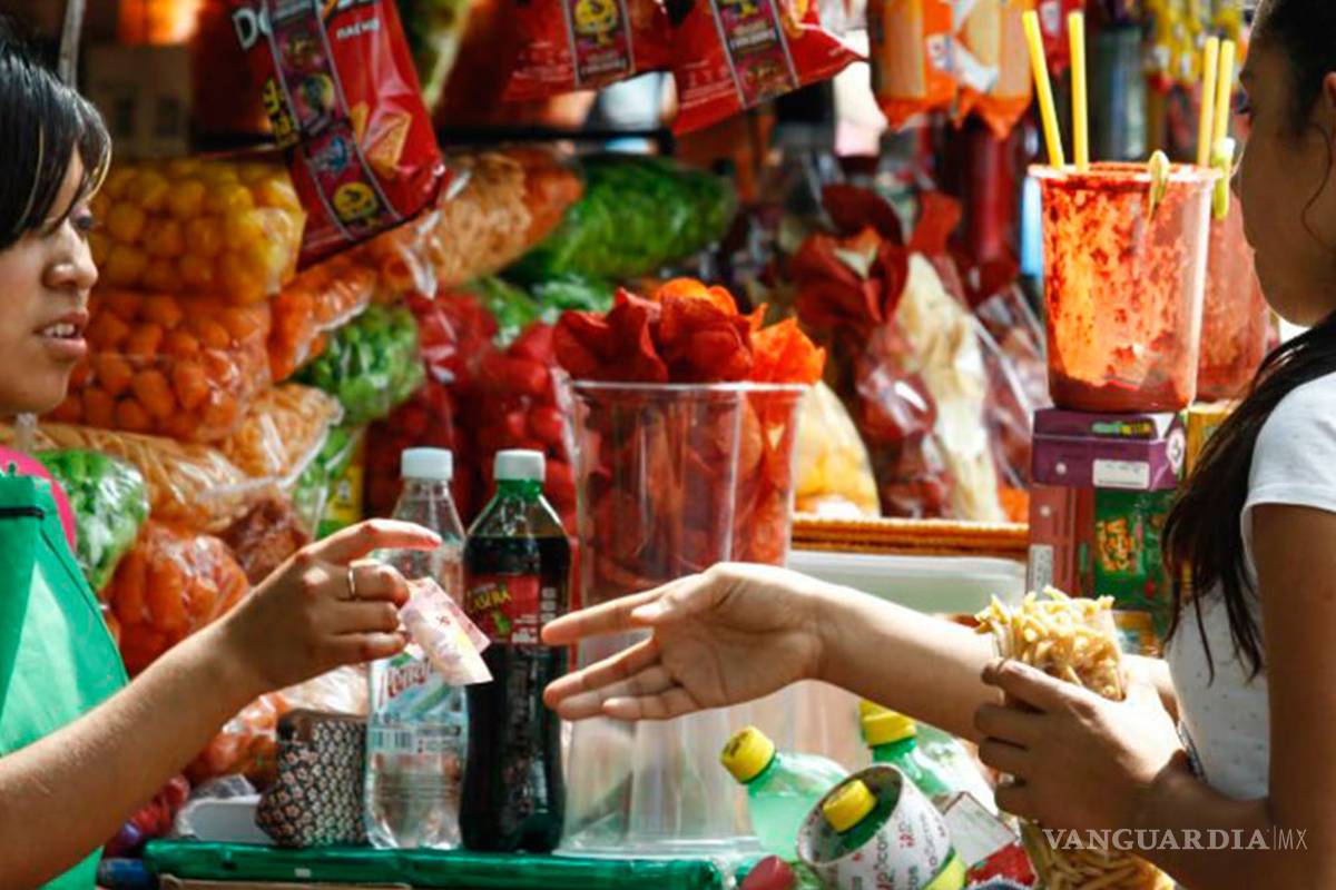 Congreso de Oaxaca avala prohibir la venta de refrescos y comida chatarra a menores de edad