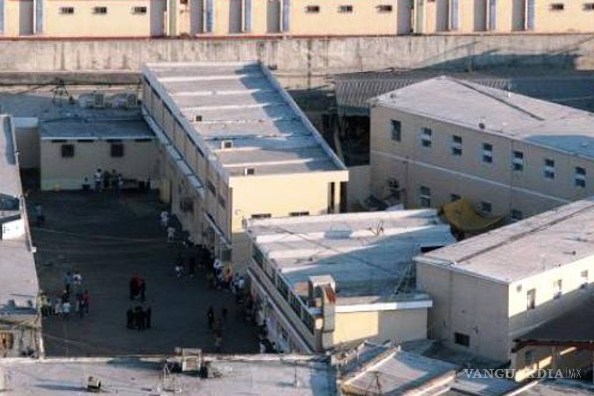 Encuentran en penal de Topo Chico bolsas con 142 mil pesos