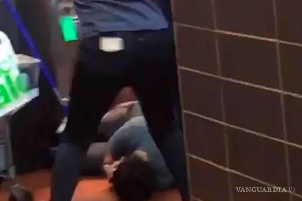 Mujer golpeó a trabajadora de McDonald’s porque “se tardaban mucho en preparar el tocino”