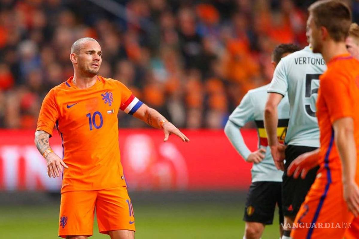 Wesley Sneijder se retira del futbol