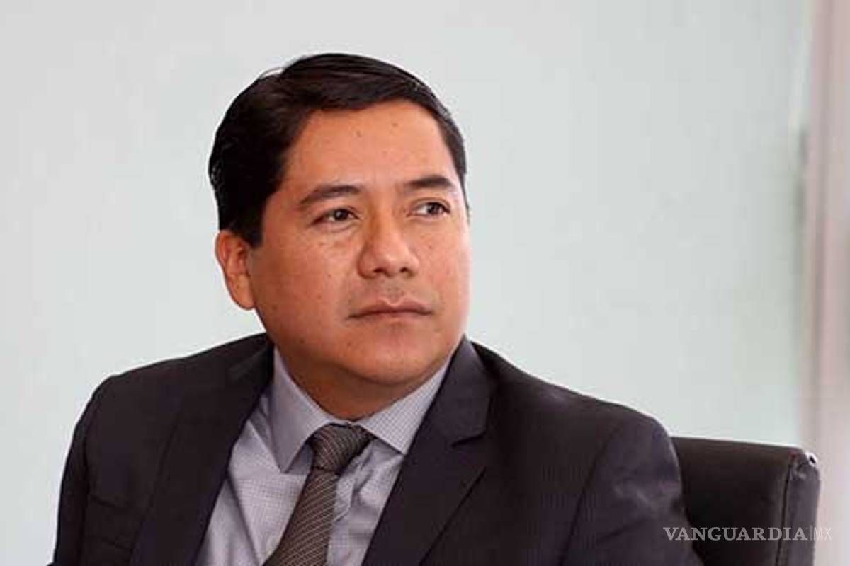 Exrector se ampara contra la fiscalía de Oaxaca